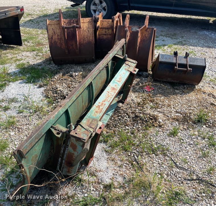 image for item KK9496 (4) excavator buckets