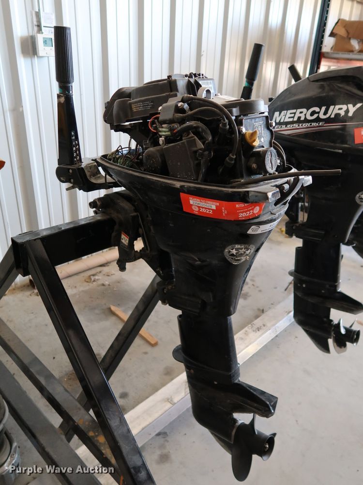 image for item KQ9770 2015 Mercury F20ML 1F20211EK  boat engine