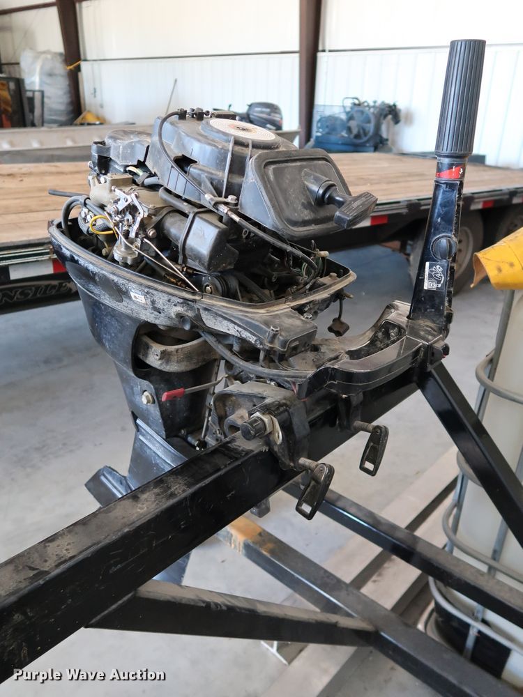 image for item KQ9770 2015 Mercury F20ML 1F20211EK  boat engine