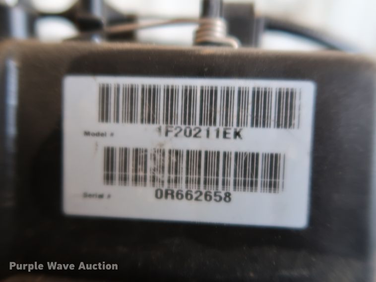 image for item KQ9770 2015 Mercury F20ML 1F20211EK  boat engine