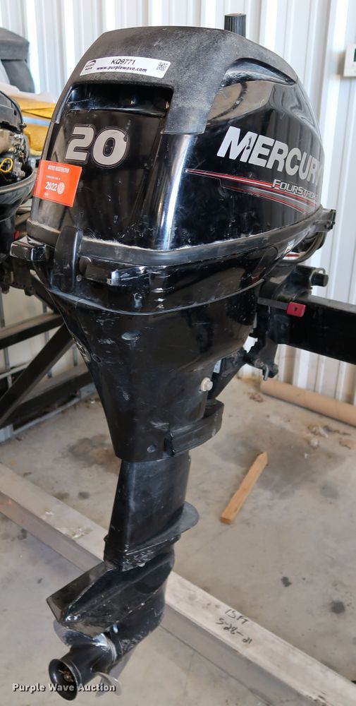 image for item KQ9771 2015 Mercury F20ML 1F20211EK  boat engine