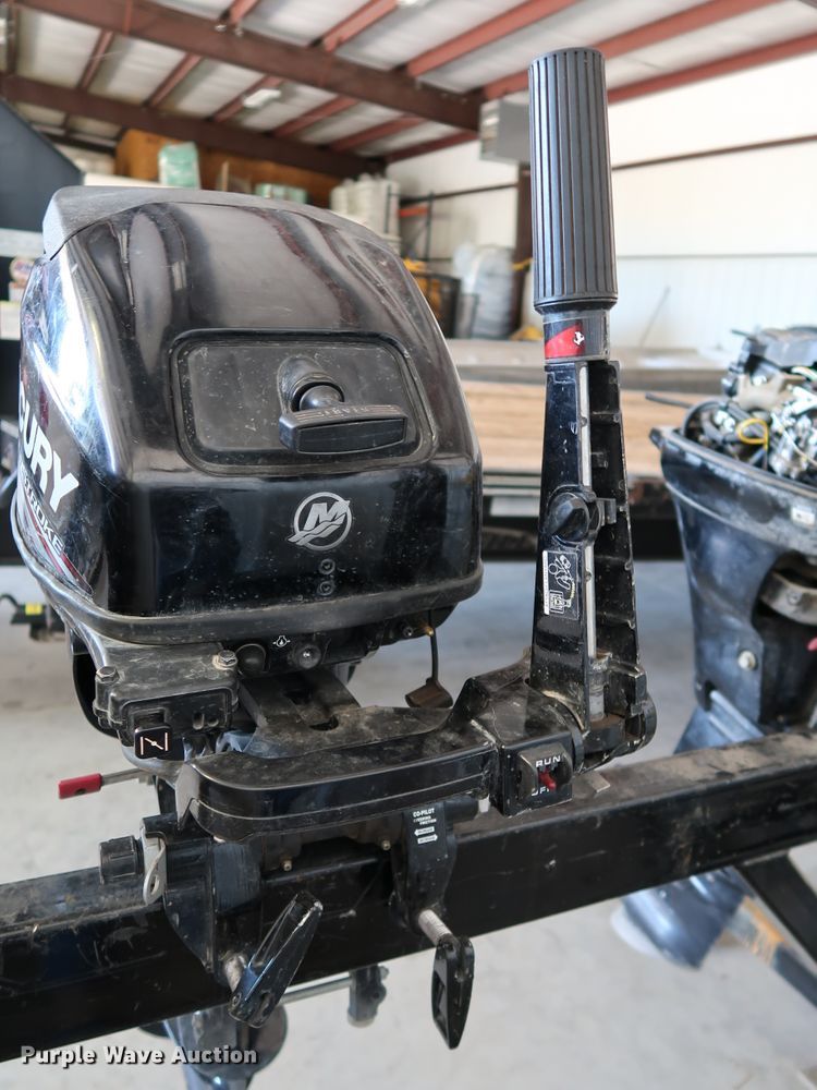 image for item KQ9771 2015 Mercury F20ML 1F20211EK  boat engine