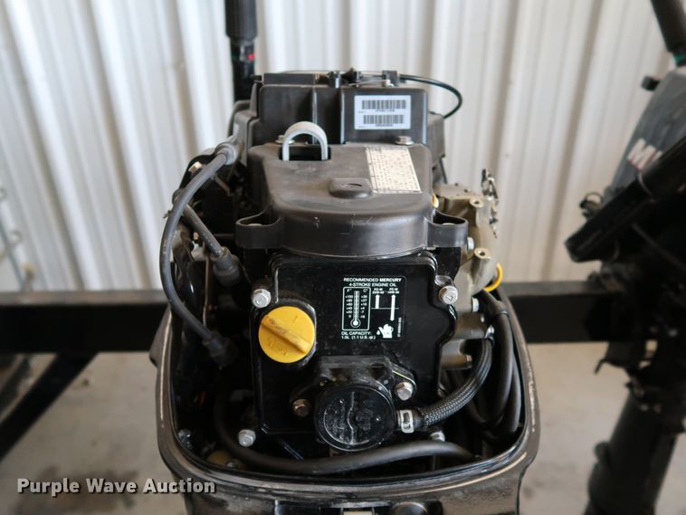 image for item KQ9771 2015 Mercury F20ML 1F20211EK  boat engine