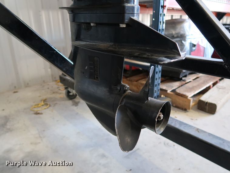 image for item KQ9772 2015 Mercury F25MH 1A25203EK  boat engine