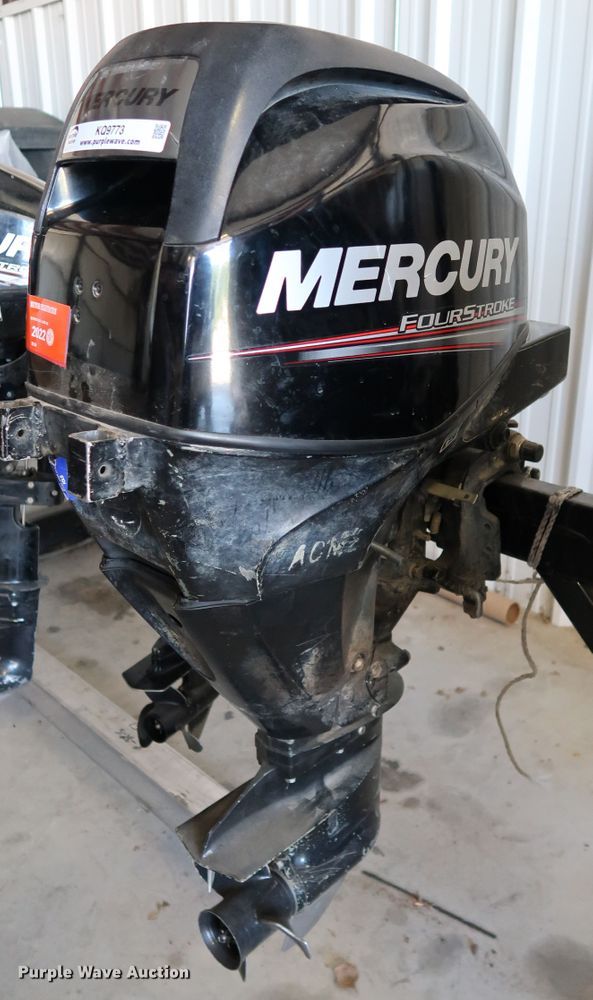 image for item KQ9773 2007 Mercury F25M 1A25203FK  boat engine