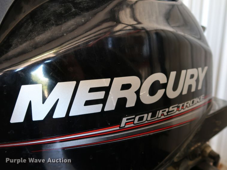 image for item KQ9773 2007 Mercury F25M 1A25203FK  boat engine