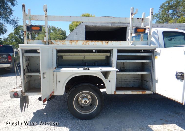 image for item KW9805 2008 Ford F550 XL  utility / service truck