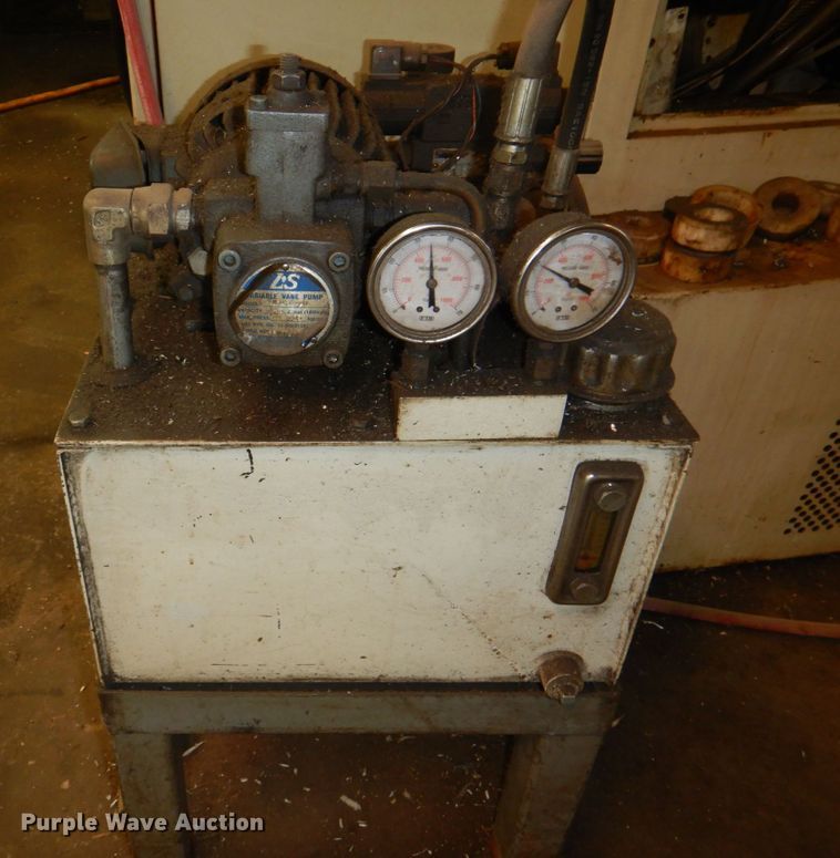 image for item KW9812 Milltronics ML22  lathe