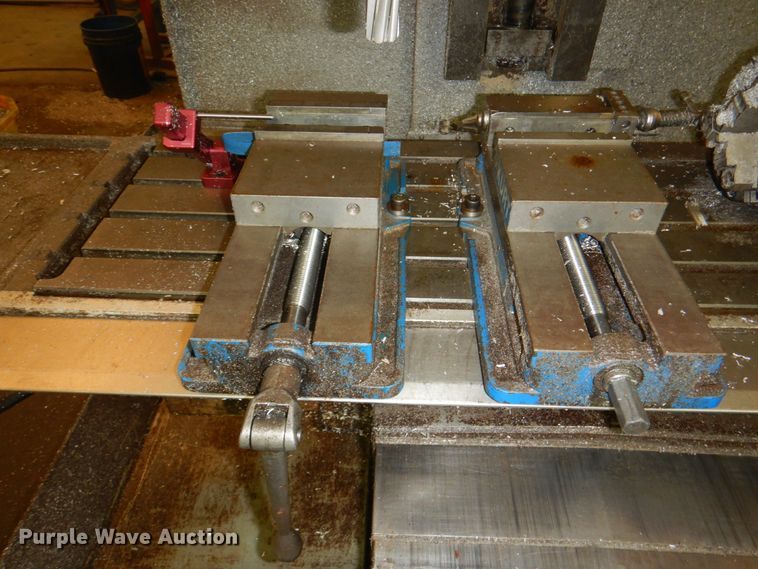 image for item KW9813 Milltronics RH-19  vertical milling machine