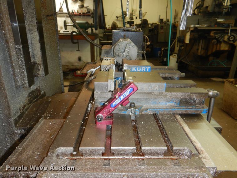 image for item KW9813 Milltronics RH-19  vertical milling machine