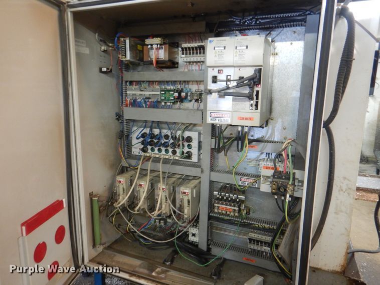 image for item KW9813 Milltronics RH-19  vertical milling machine