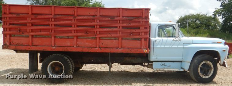 image for item KW9816 1972 Ford F700  grain truck