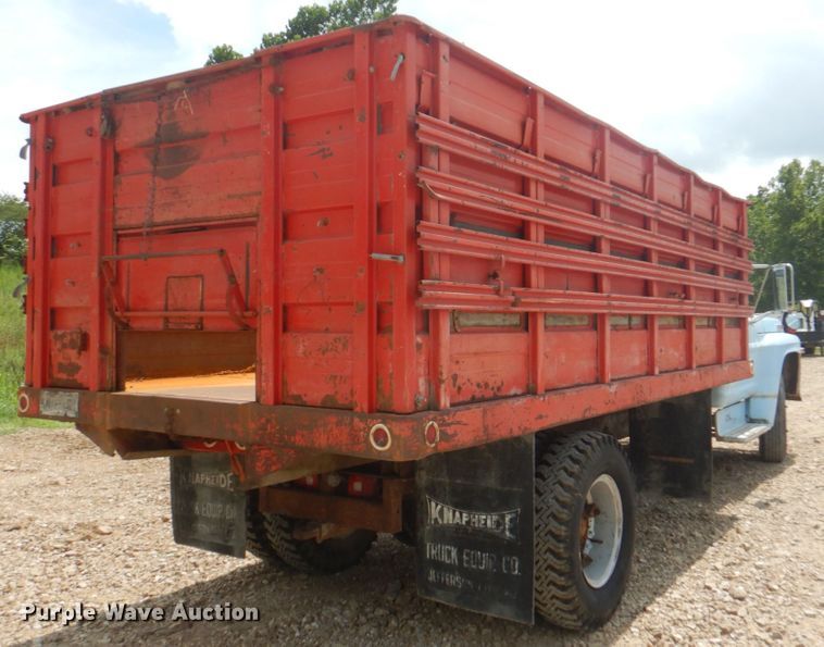 image for item KW9816 1972 Ford F700  grain truck