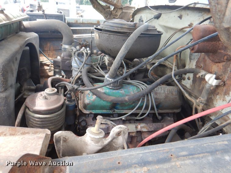 image for item KW9816 1972 Ford F700  grain truck