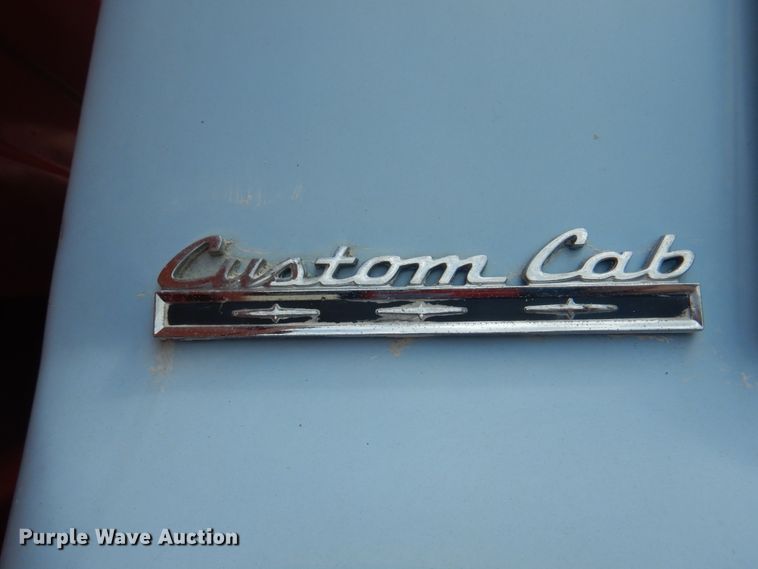 image for item KW9816 1972 Ford F700  grain truck