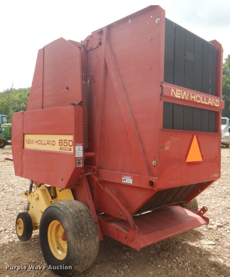 image for item KW9822 1995 New Holland 650 Fastnet  round baler