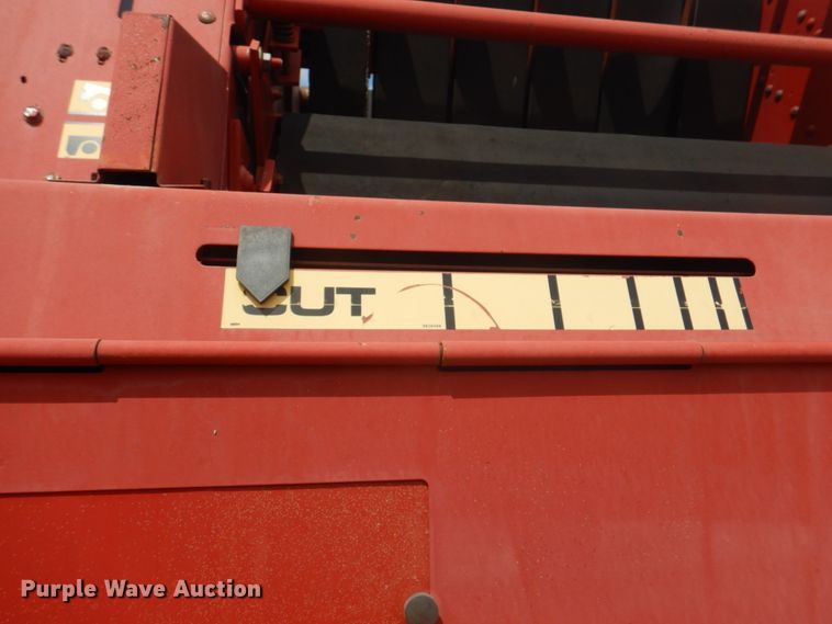 image for item KW9822 1995 New Holland 650 Fastnet  round baler