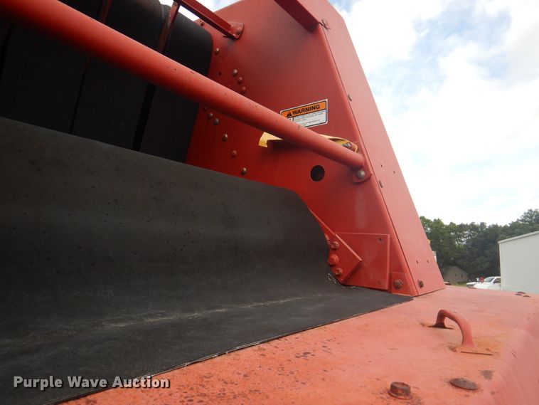 image for item KW9822 1995 New Holland 650 Fastnet  round baler