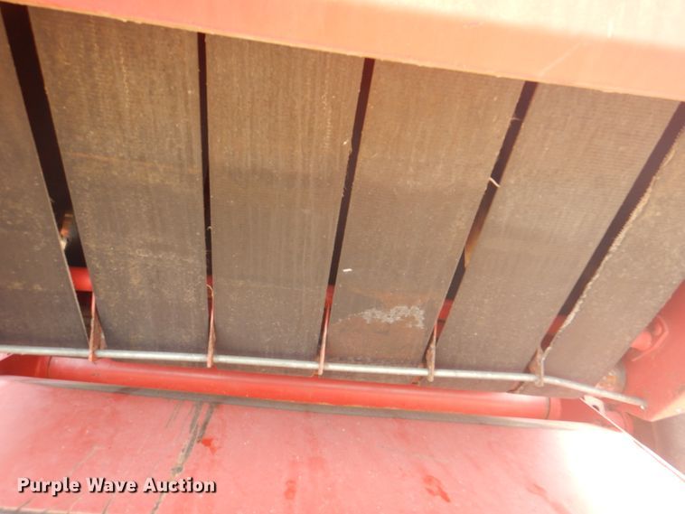 image for item KW9822 1995 New Holland 650 Fastnet  round baler