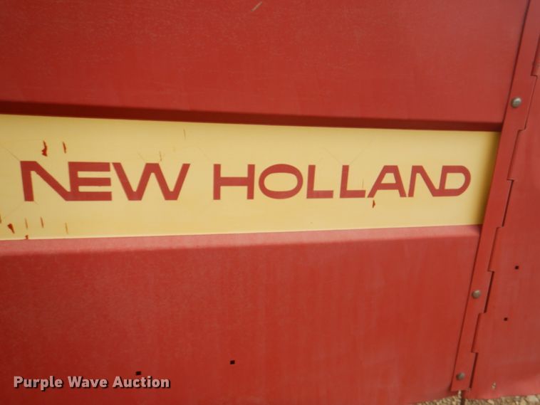image for item KW9822 1995 New Holland 650 Fastnet  round baler