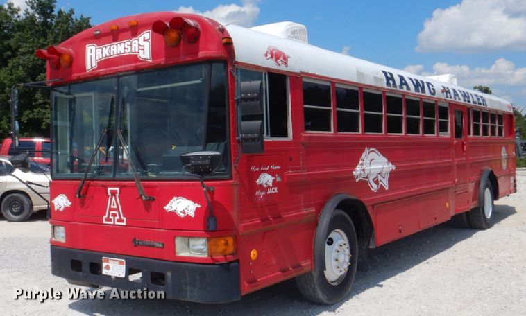 image for item KW9838 1996 International 3000  coach bus