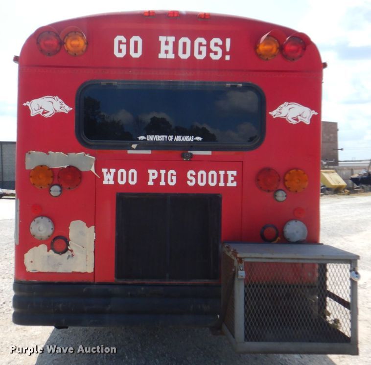 image for item KW9838 1996 International 3000  coach bus