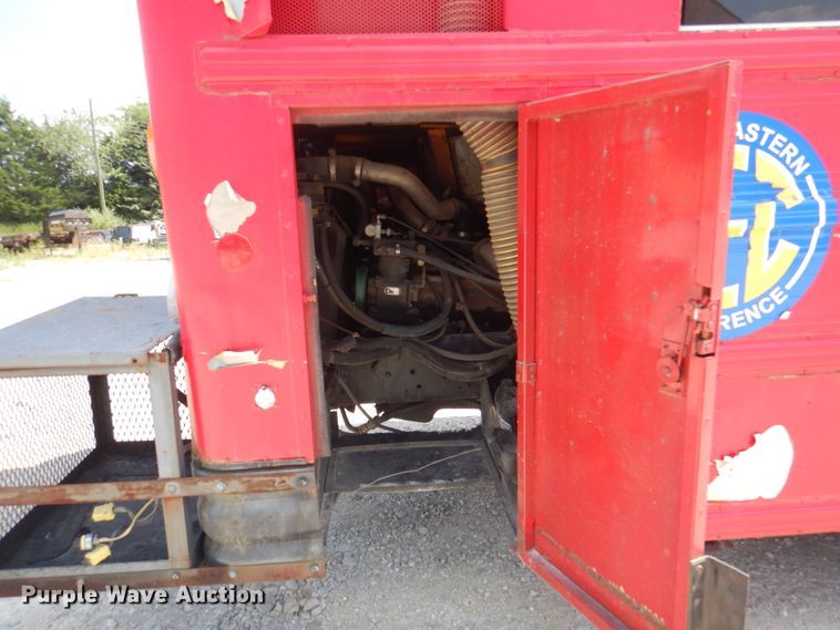 image for item KW9838 1996 International 3000  coach bus