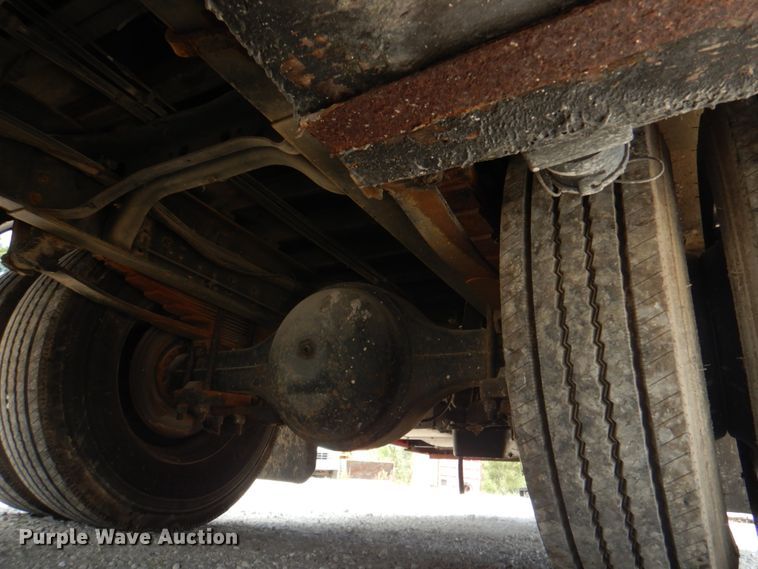 image for item KW9838 1996 International 3000  coach bus