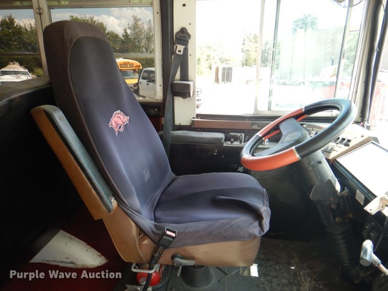 image for item KW9838 1996 International 3000  coach bus