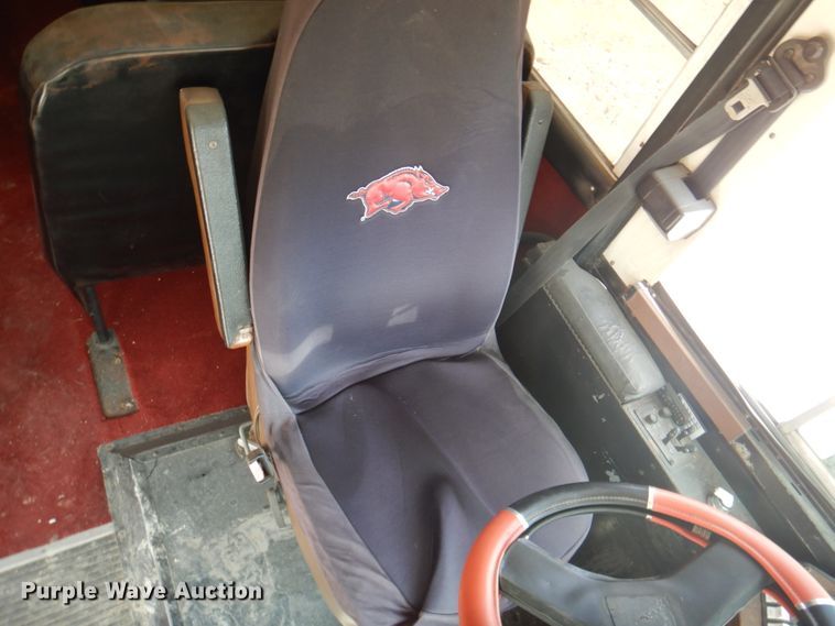 image for item KW9838 1996 International 3000  coach bus