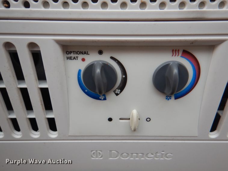 image for item KW9838 1996 International 3000  coach bus