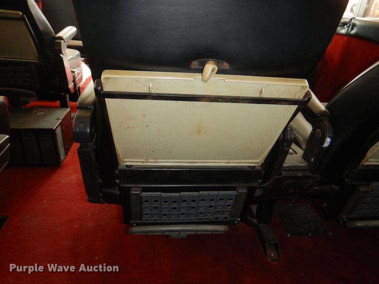 image for item KW9838 1996 International 3000  coach bus