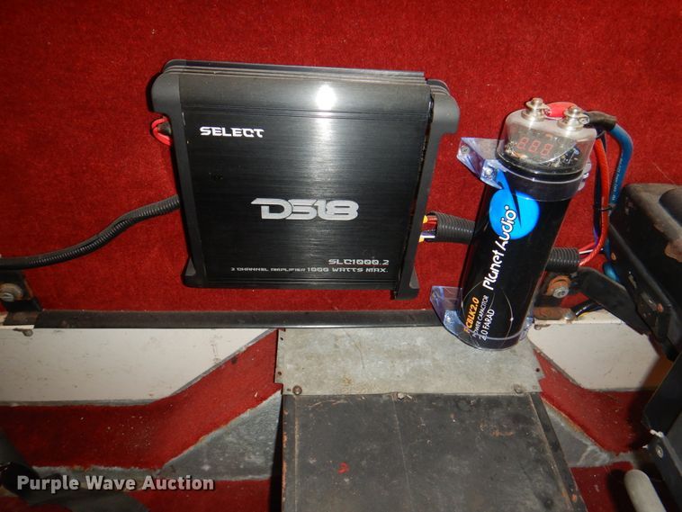 image for item KW9838 1996 International 3000  coach bus