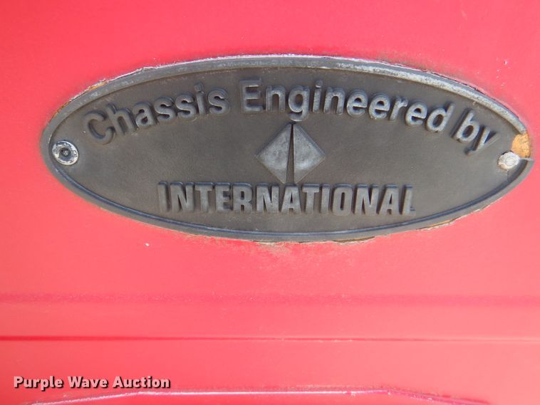 image for item KW9838 1996 International 3000  coach bus