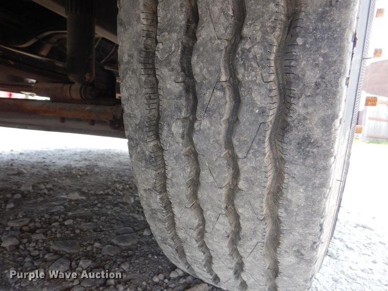 image for item KW9838 1996 International 3000  coach bus