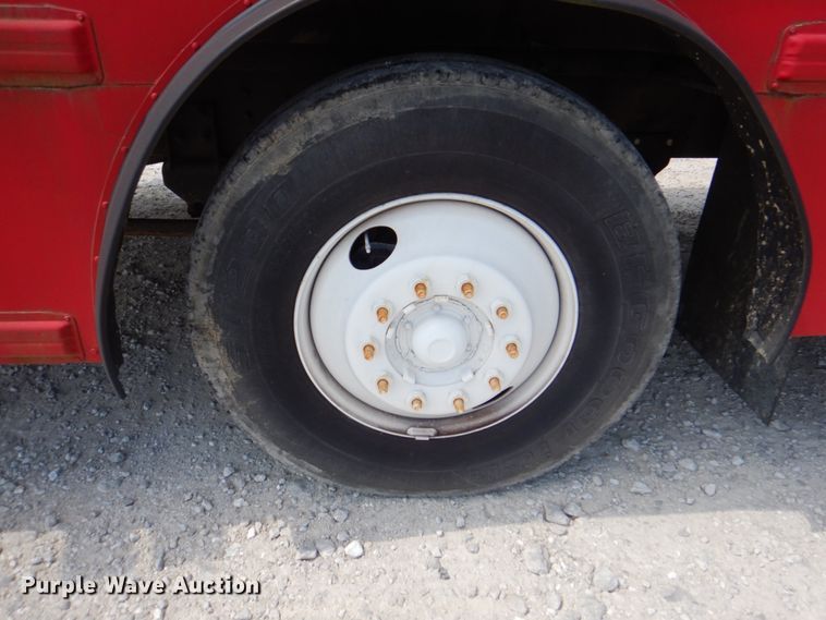 image for item KW9838 1996 International 3000  coach bus