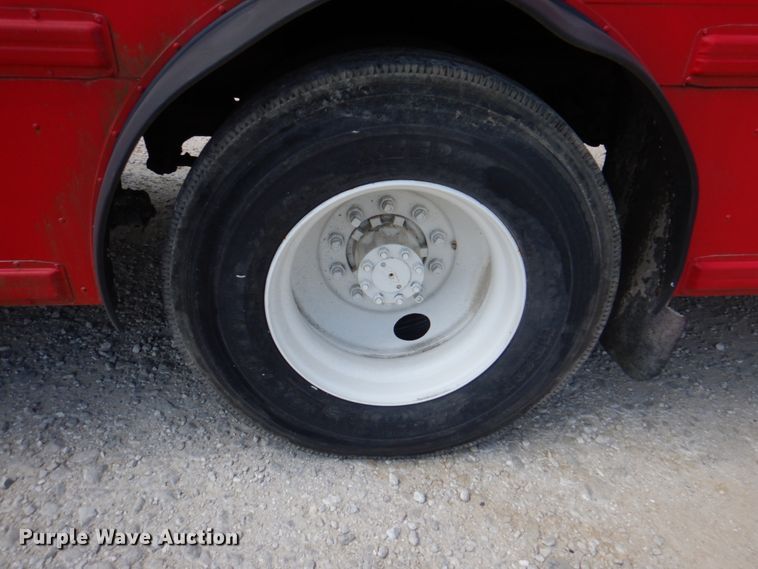 image for item KW9838 1996 International 3000  coach bus