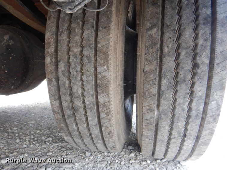 image for item KW9838 1996 International 3000  coach bus