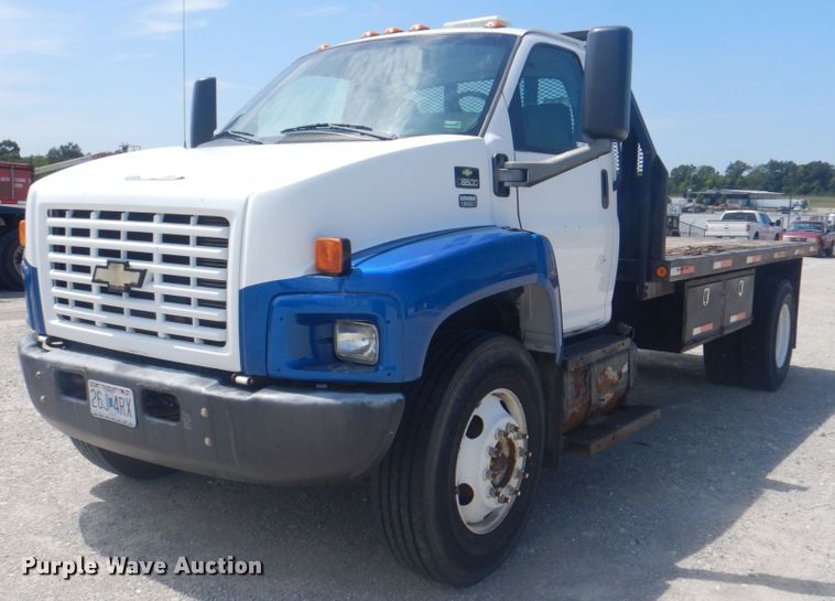 image for item KW9875 2005 Chevrolet C8500  flatbed truck