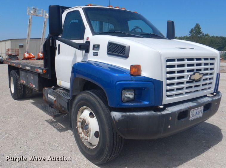 image for item KW9875 2005 Chevrolet C8500  flatbed truck