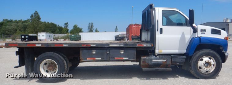 image for item KW9875 2005 Chevrolet C8500  flatbed truck