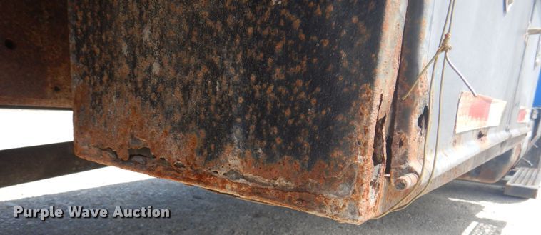 image for item KW9875 2005 Chevrolet C8500  flatbed truck