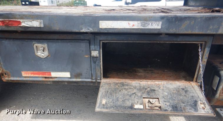 image for item KW9875 2005 Chevrolet C8500  flatbed truck