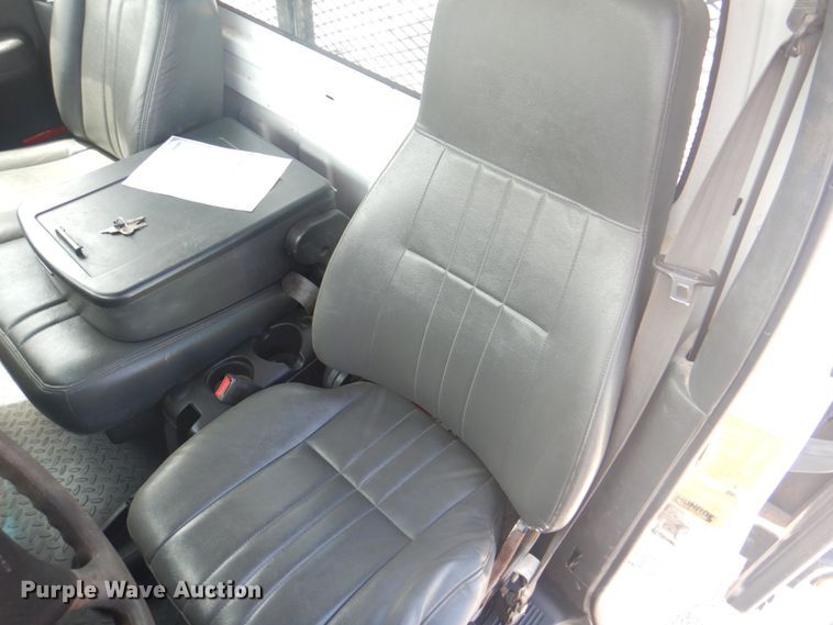 image for item KW9875 2005 Chevrolet C8500  flatbed truck