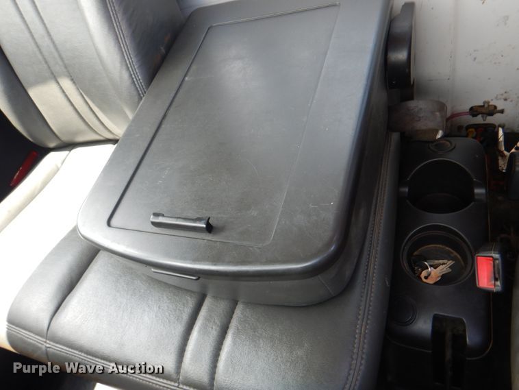 image for item KW9875 2005 Chevrolet C8500  flatbed truck