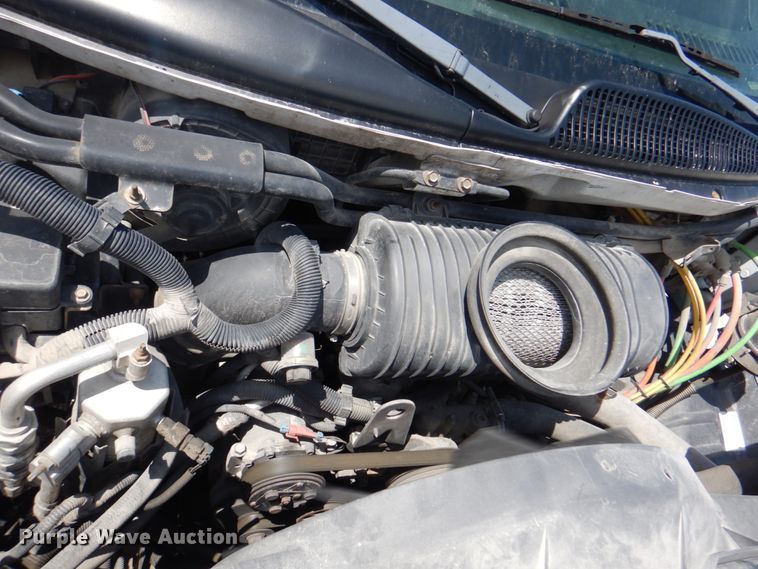 image for item KW9875 2005 Chevrolet C8500  flatbed truck