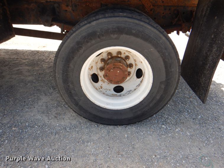 image for item KW9875 2005 Chevrolet C8500  flatbed truck