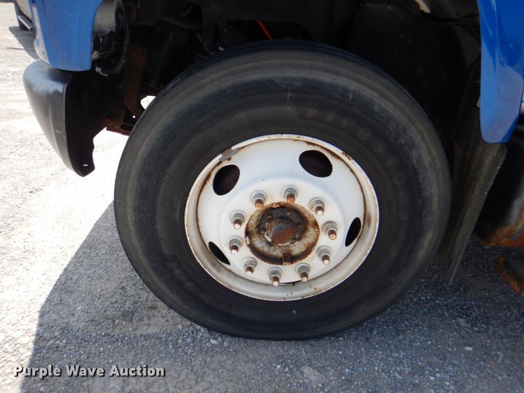 image for item KW9875 2005 Chevrolet C8500  flatbed truck