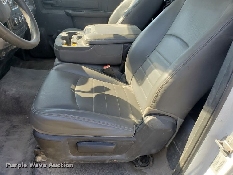 image for item KY9171 2015 Dodge Ram 5500HD  truck cab and chassis