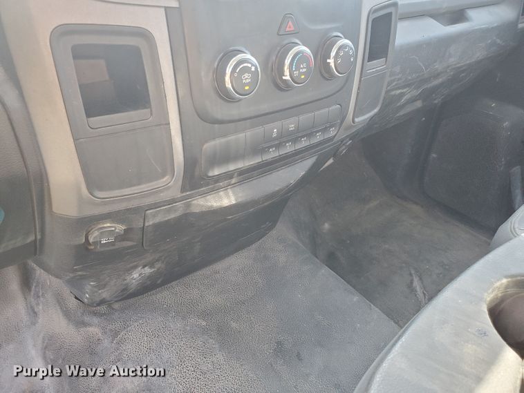 image for item KY9171 2015 Dodge Ram 5500HD  truck cab and chassis